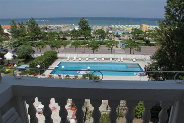 Hotel Britannia Cesenatico Exterior photo