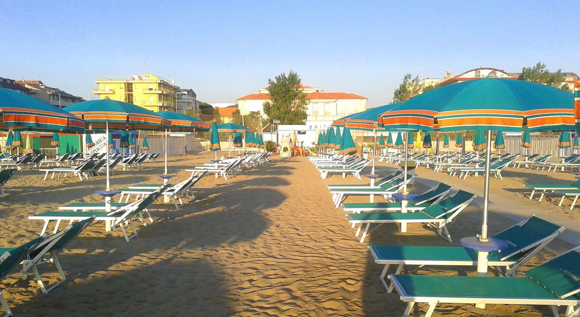 Hotel Britannia Cesenatico Exterior photo